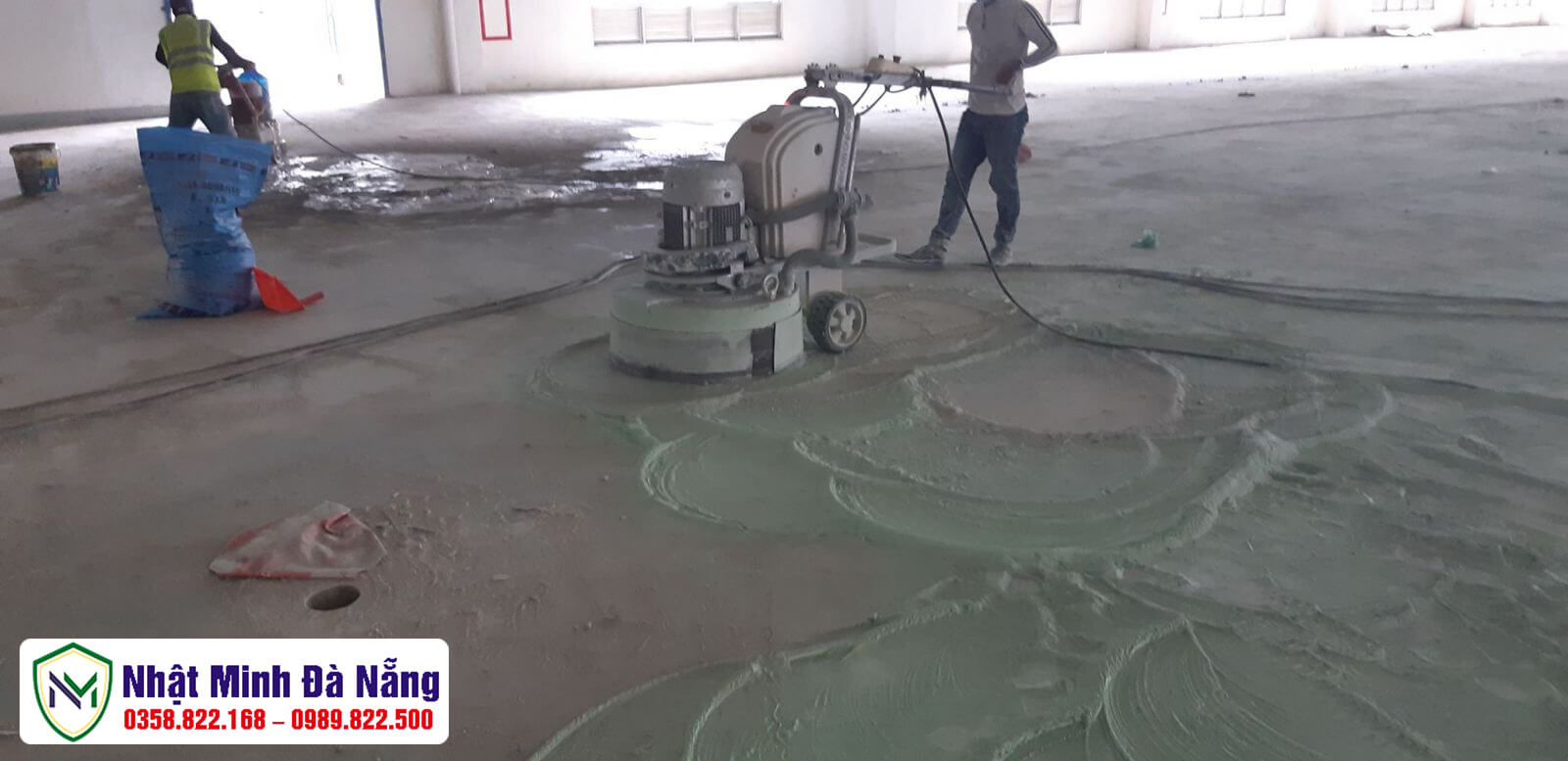 Mài tạo phẳng bề mặt bê tông