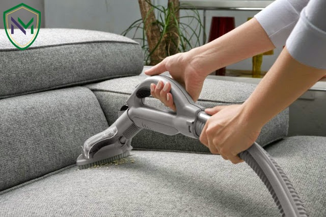 Với chất liệu vỏ bọc bằng vải cũng được tiến hành vệ sinh tuần tự, khoa học